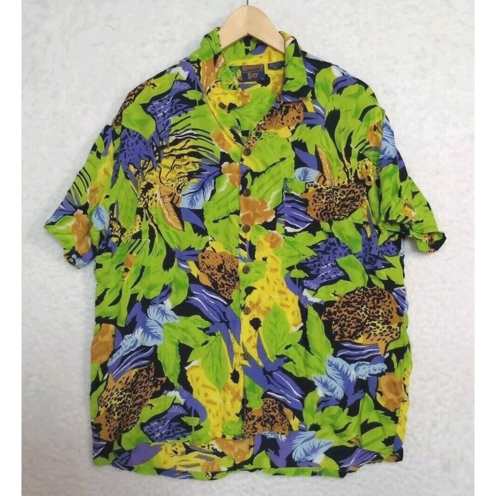 Roundy Bay Womens Hawaiian Style Button Up Shirt Colorful Size M Rayon
